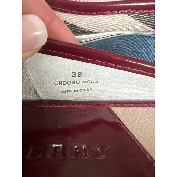 Burberry burgundy nova check patent leather canvas flats 38 7.5 - Picture 5 of 6
